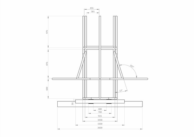 Soportes para los reflectores iluminan la arquitectura de un Anfiteatro. – image 2 of 11