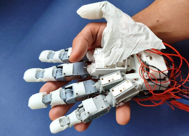 3D model of Anthropomorphic Human Hand - full motion