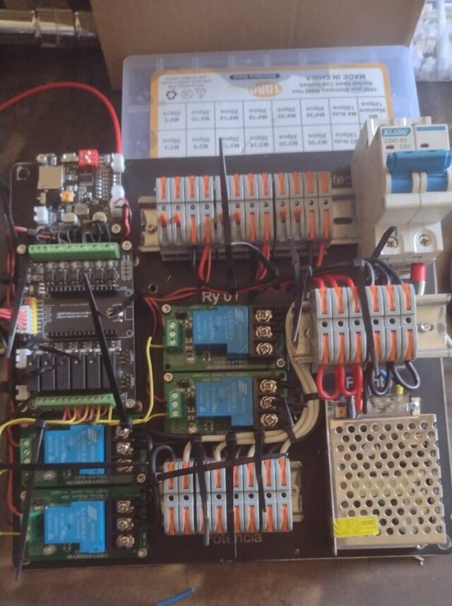 Monumental Clock IoT Retrofit – image 2 of 12