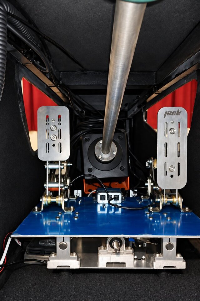 Adjustable Racing Simulator Pedals – image 8 of 12