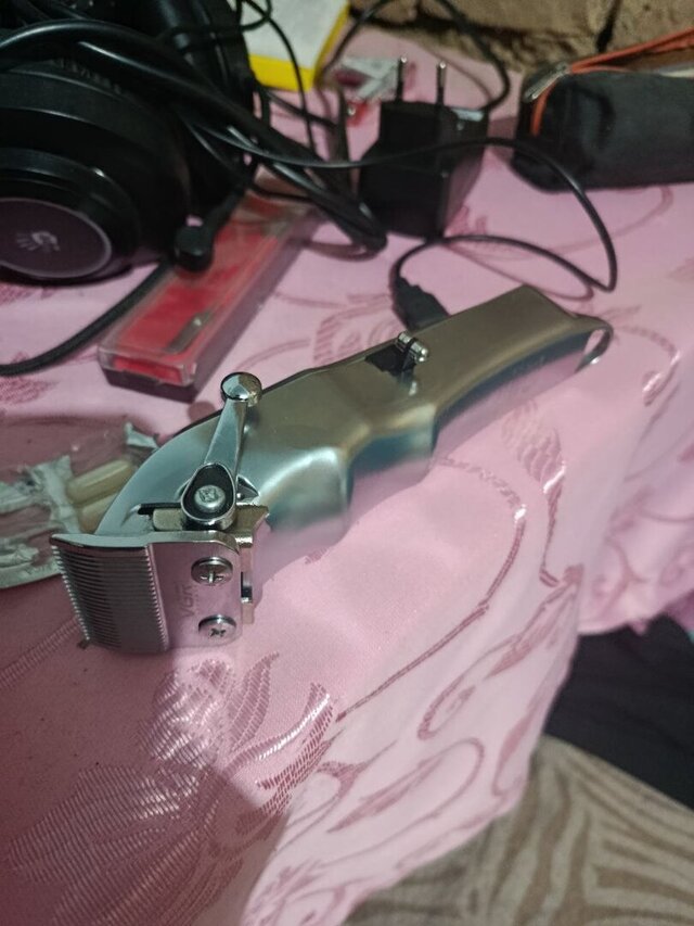 Hair Clipper – image 7 of 8