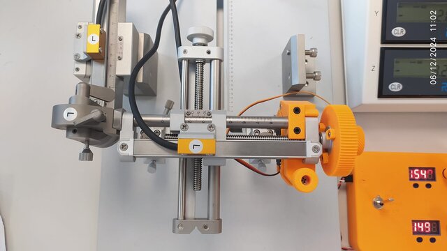 Motorized add-on for RWD stereotaxic instruments