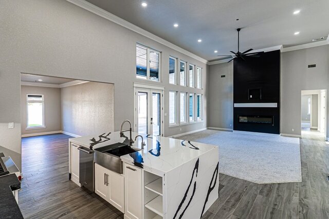 Single-Story Custom Home, 5,156 SF – image 5 of 9