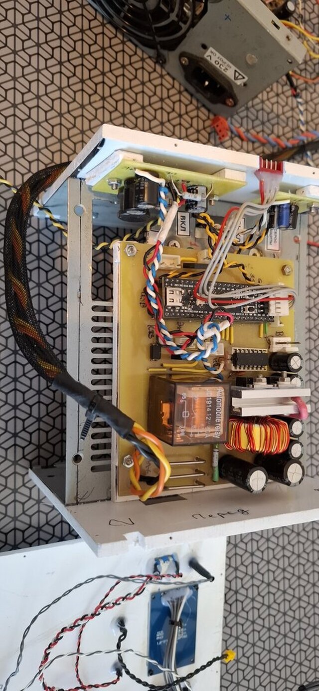 3D model of STM32G474 Automatic 12 V Battery Charger - Engineering Prototype