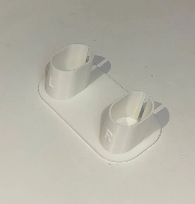 3D model of quest3-controller-stand