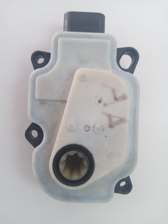 Actuator Cover – Reverse-Engineered from a Photo, 3D Printed & Test-Fitted – image 3 of 4