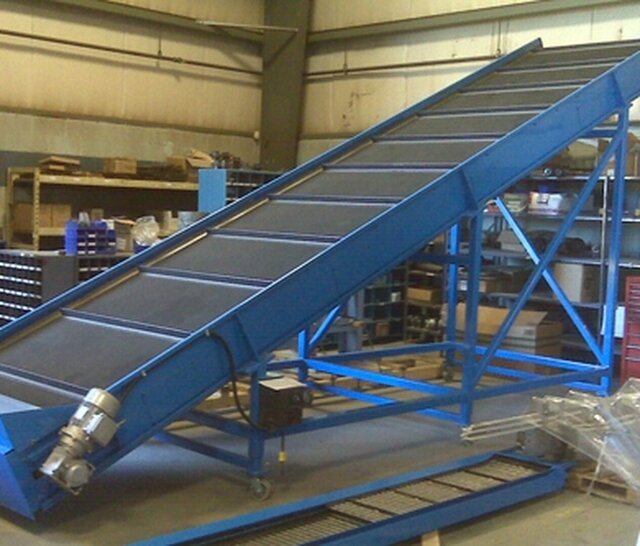 Material Handling Slider Bed Conveyors